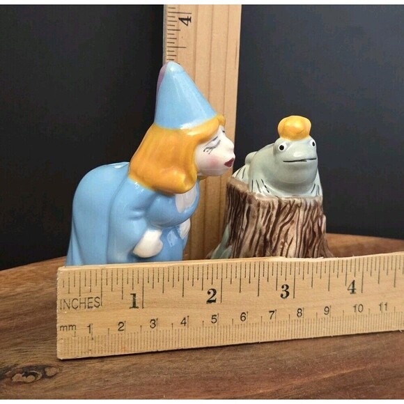 VTG CLAY ART Princess and the Frog Salt & Pepper Shakers 90's - Picture 7 of 13